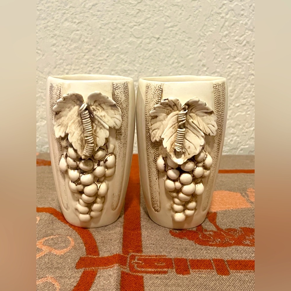 2 VTG Giovanelli Pottery Mugs. Grape Vine Design. Signed Giovanelli.